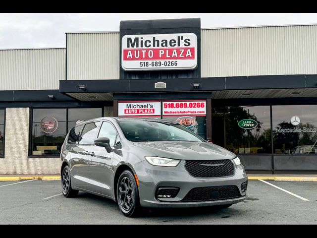 2022 Chrysler Pacifica Hybrid Touring L