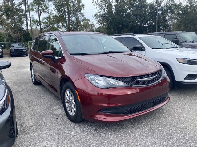 2022 Chrysler Voyager LX