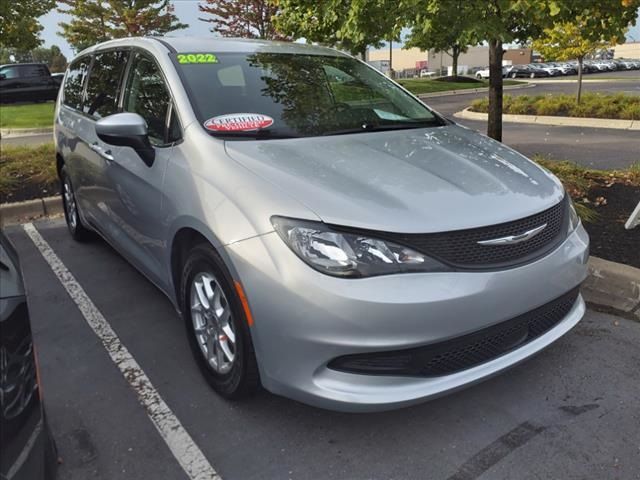 2022 Chrysler Voyager LX