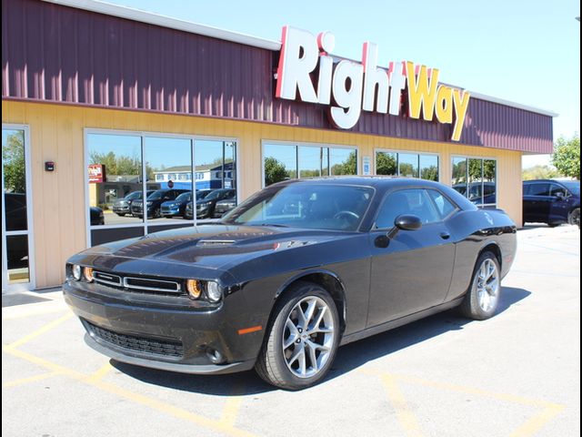 2022 Dodge Challenger SXT