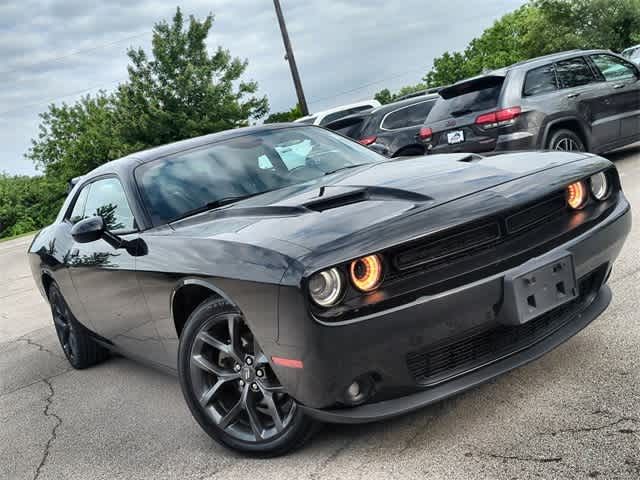 2022 Dodge Challenger SXT