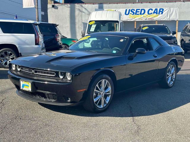 2022 Dodge Challenger SXT