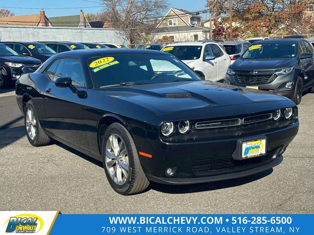 2022 Dodge Challenger SXT