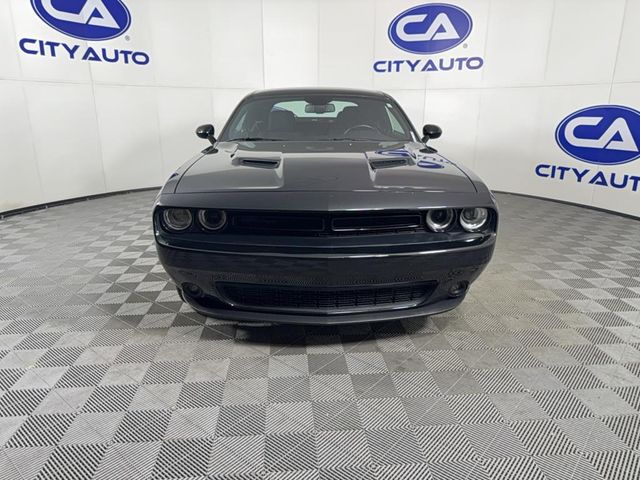 2022 Dodge Challenger SXT