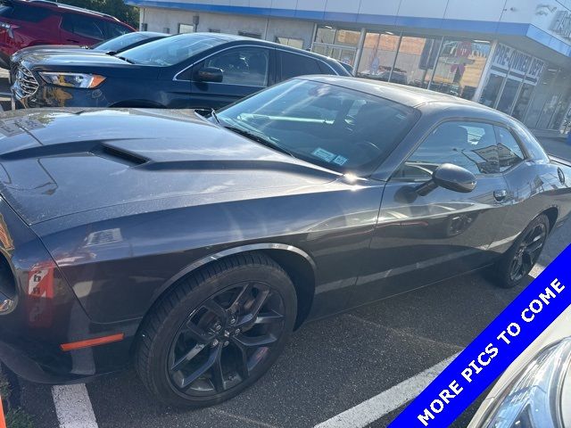 2022 Dodge Challenger SXT