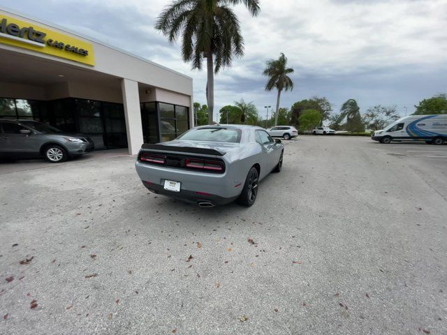 2022 Dodge Challenger SXT