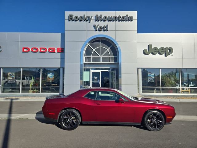 2022 Dodge Challenger SXT