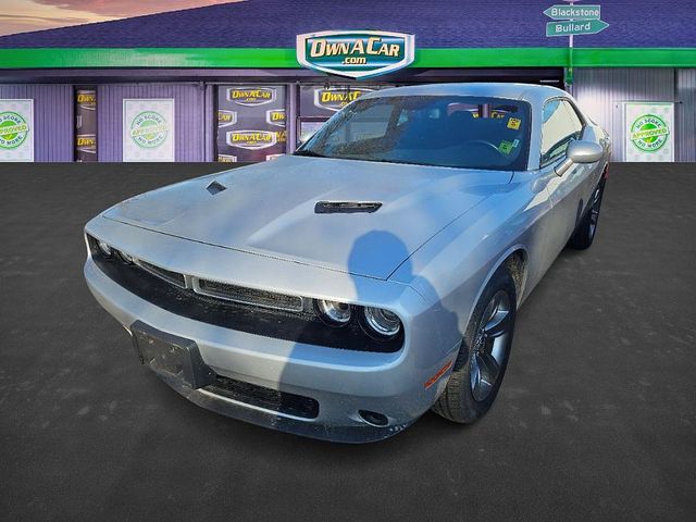 2022 Dodge Challenger SXT