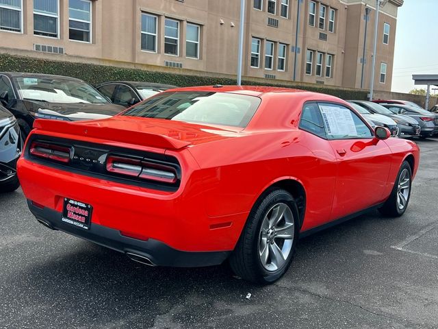 2022 Dodge Challenger SXT