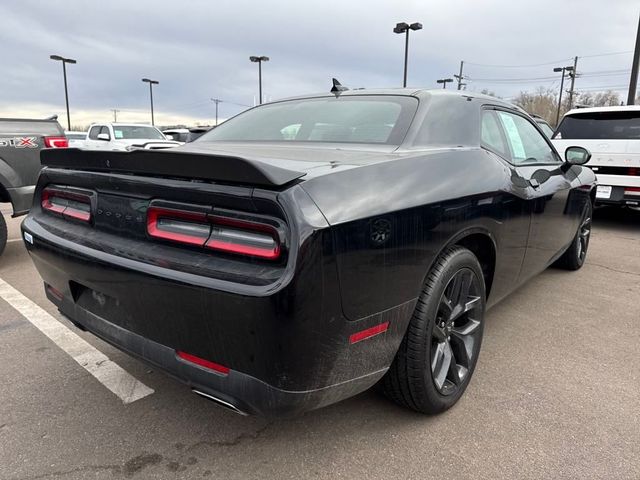 2022 Dodge Challenger SXT