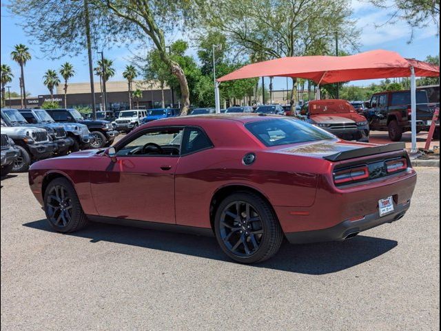 2022 Dodge Challenger SXT