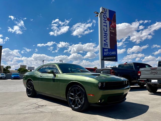 2022 Dodge Challenger SXT