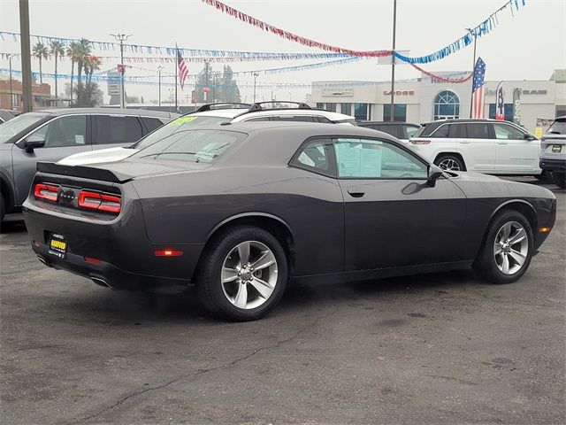 2022 Dodge Challenger SXT