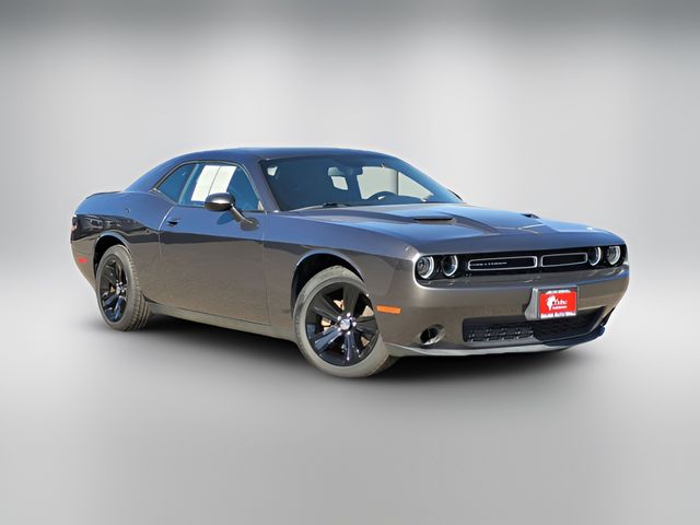 2022 Dodge Challenger SXT