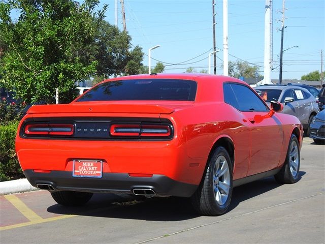 2022 Dodge Challenger SXT