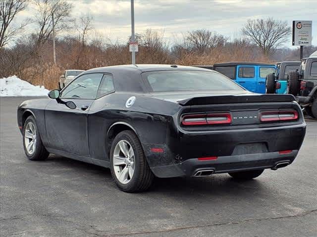 2022 Dodge Challenger SXT