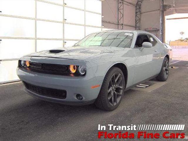 2022 Dodge Challenger SXT