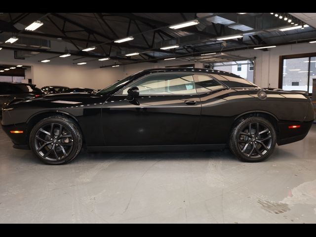 2022 Dodge Challenger SXT