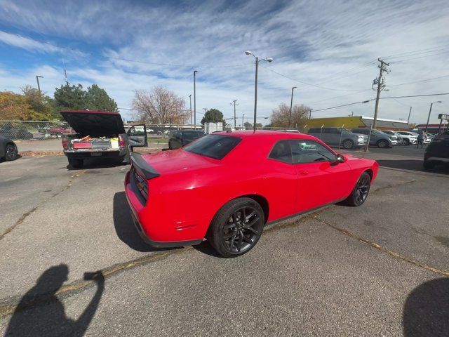 2022 Dodge Challenger SXT