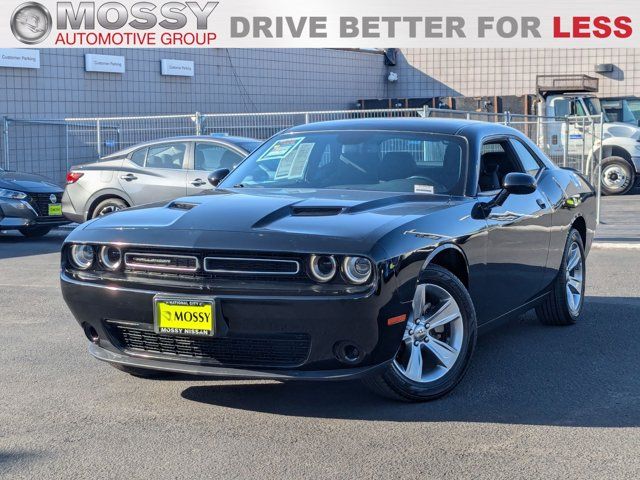 2022 Dodge Challenger SXT