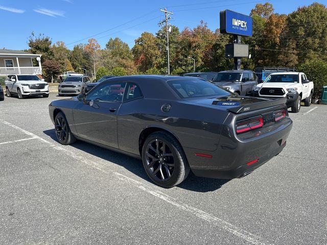 2022 Dodge Challenger SXT