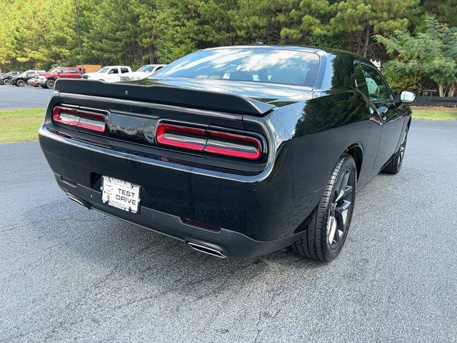 2022 Dodge Challenger SXT