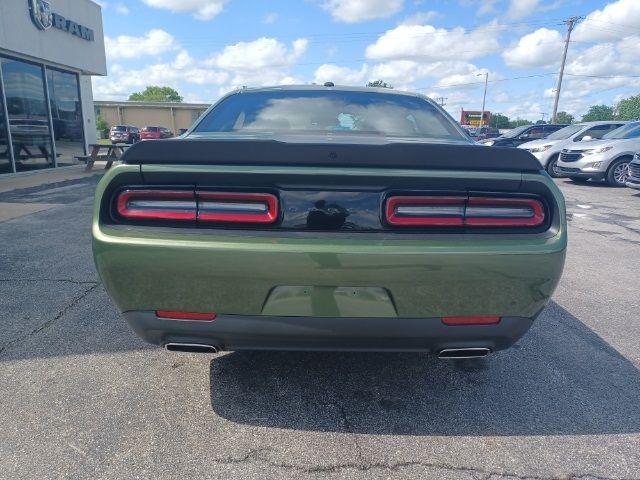 2022 Dodge Challenger SXT