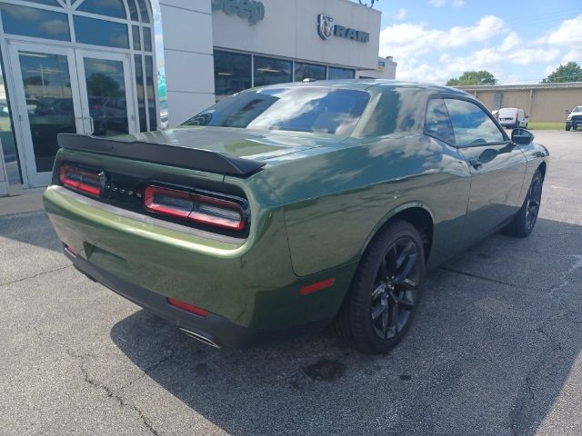 2022 Dodge Challenger SXT