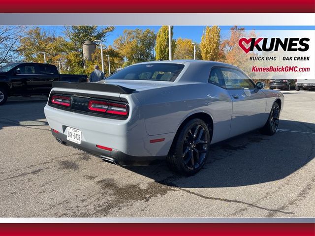 2022 Dodge Challenger SXT