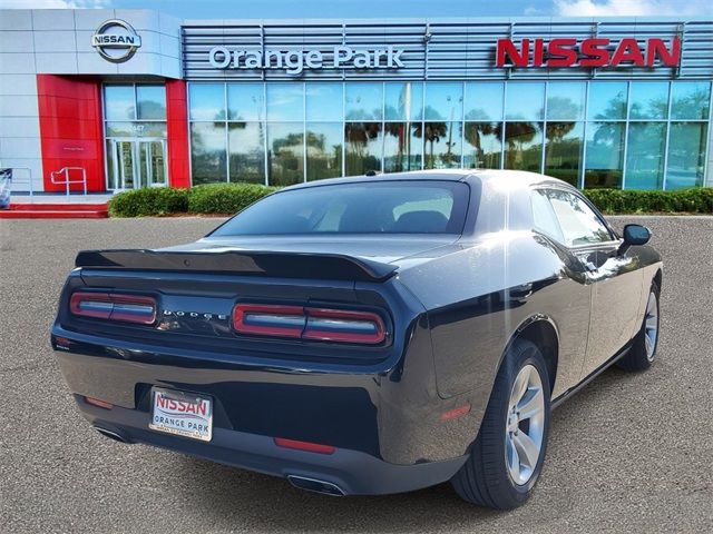 2022 Dodge Challenger SXT