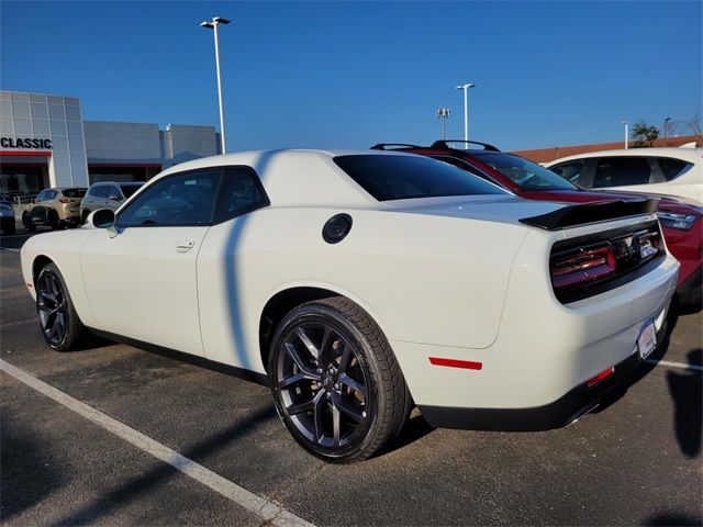 2022 Dodge Challenger SXT