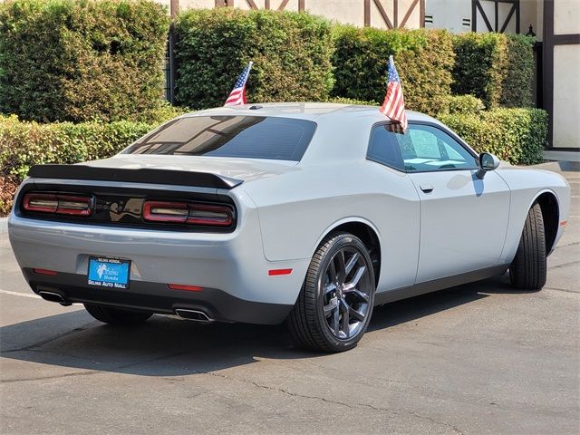 2022 Dodge Challenger SXT