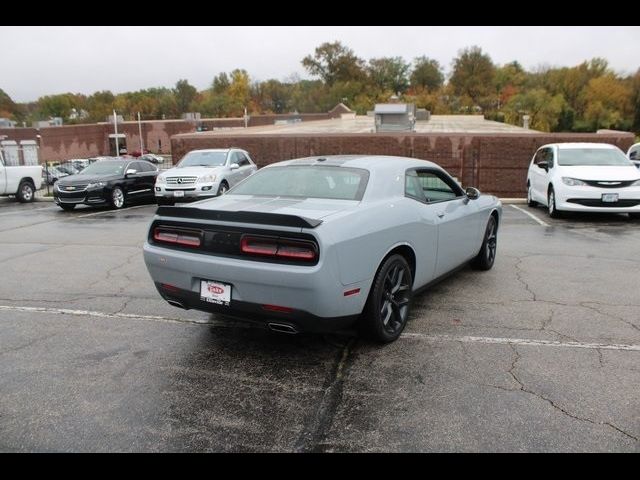 2022 Dodge Challenger SXT