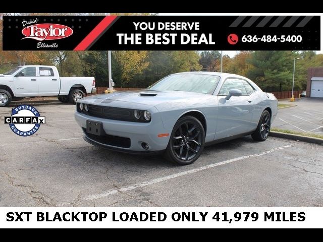 2022 Dodge Challenger SXT