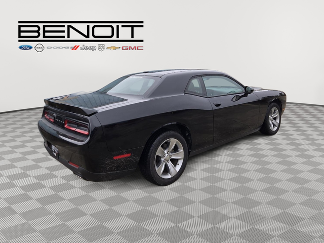 2022 Dodge Challenger SXT