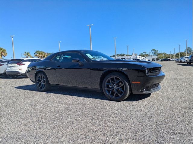 2022 Dodge Challenger SXT