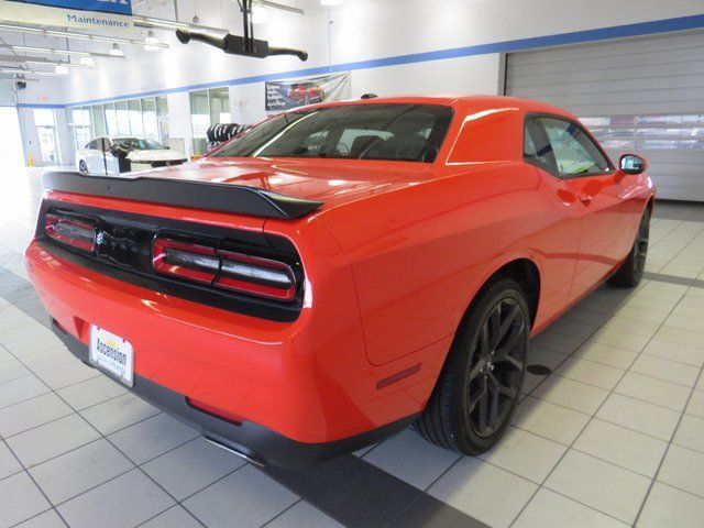 2022 Dodge Challenger SXT