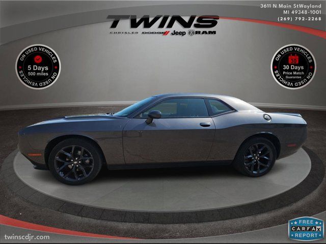 2022 Dodge Challenger SXT