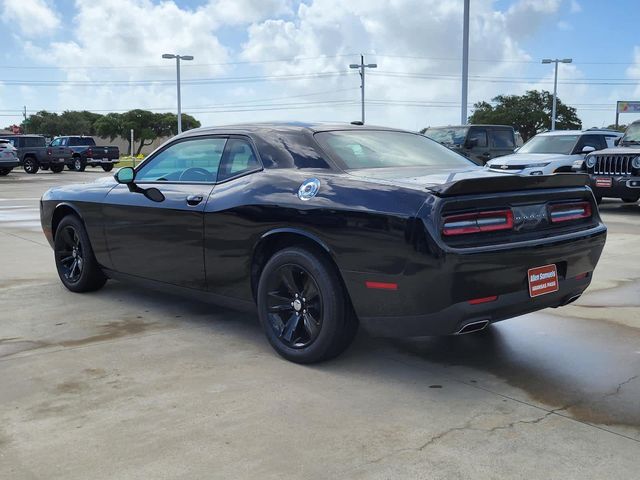 2022 Dodge Challenger SXT