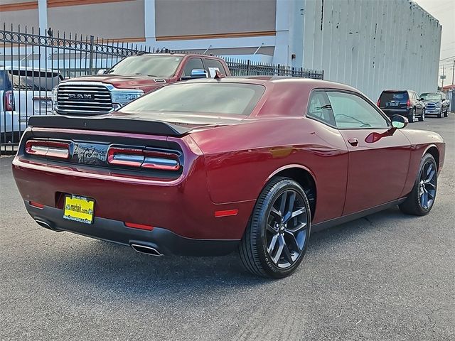 2022 Dodge Challenger SXT