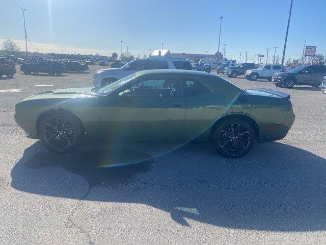 2022 Dodge Challenger SXT