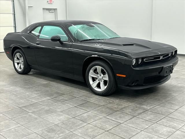 2022 Dodge Challenger SXT