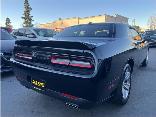 2022 Dodge Challenger SXT