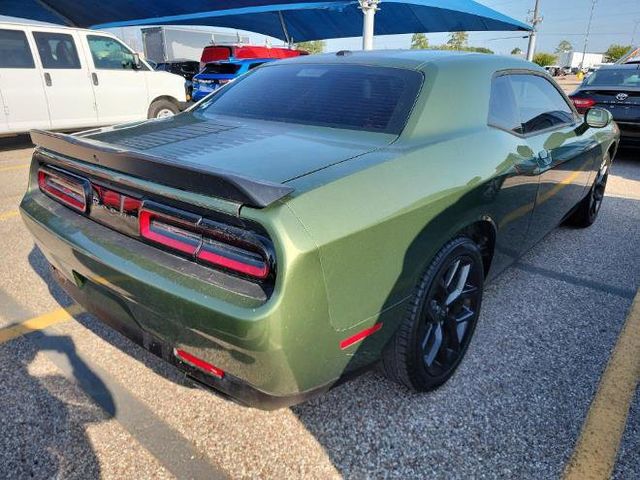 2022 Dodge Challenger SXT