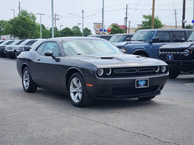 2022 Dodge Challenger SXT