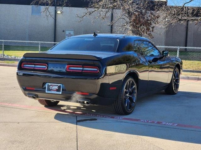 2022 Dodge Challenger SXT