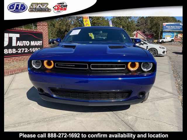 2022 Dodge Challenger SXT