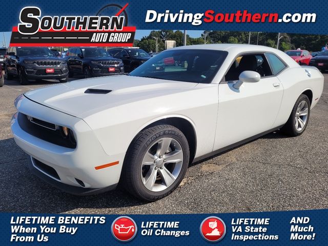 2022 Dodge Challenger SXT