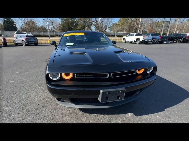 2022 Dodge Challenger SXT