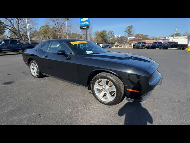 2022 Dodge Challenger SXT